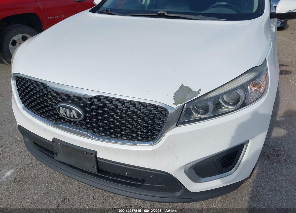 2017 KIA SORENTO VIN: 5XYPGDA57HG329392