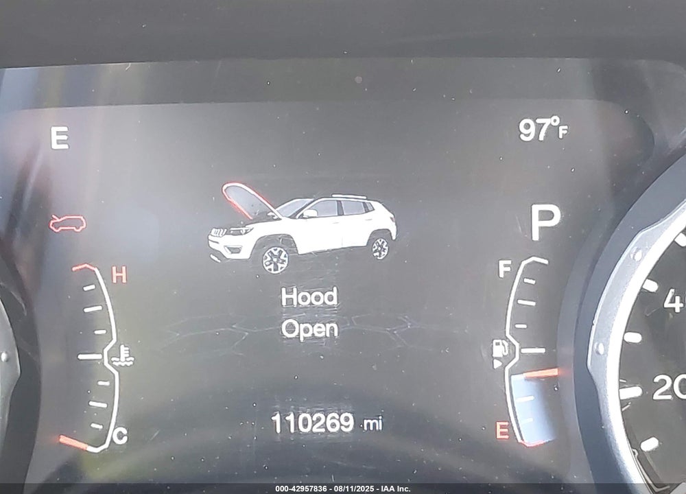 2018 JEEP COMPASS LATITUDE FWD VIN: 3C4NJCBB8JT186300
