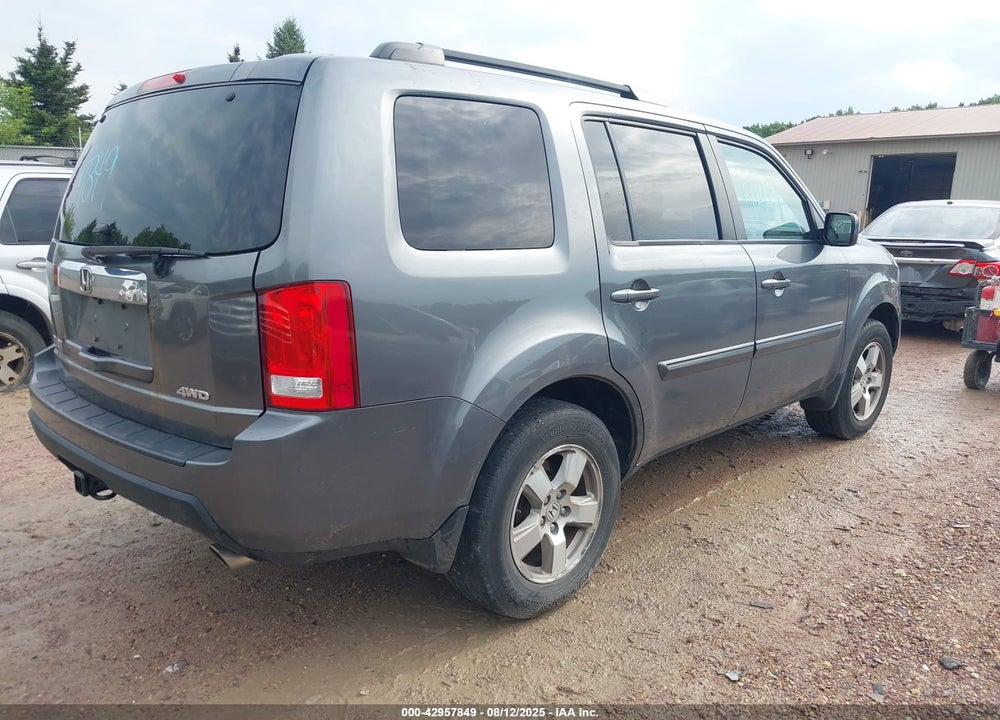 2011 HONDA PILOT EX-L VIN: 5FNYF4H56BB052990