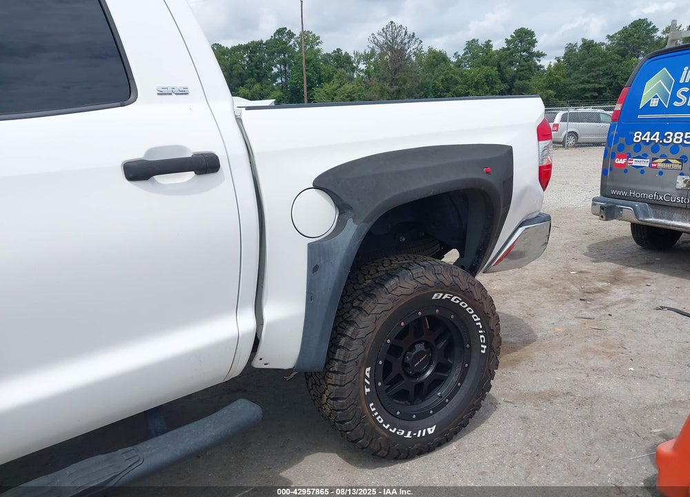 2016 TOYOTA TUNDRA SR5 5.7L V8 VIN: 5TFDW5F14GX580867