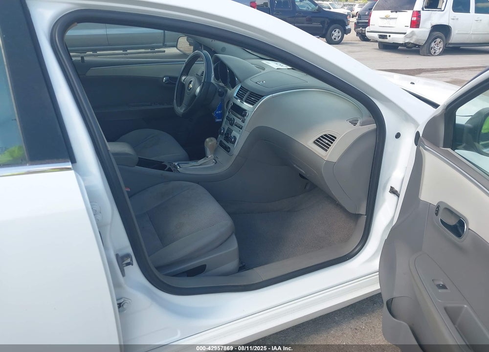2011 CHEVROLET MALIBU VIN: 1G1ZB5E12BF178582