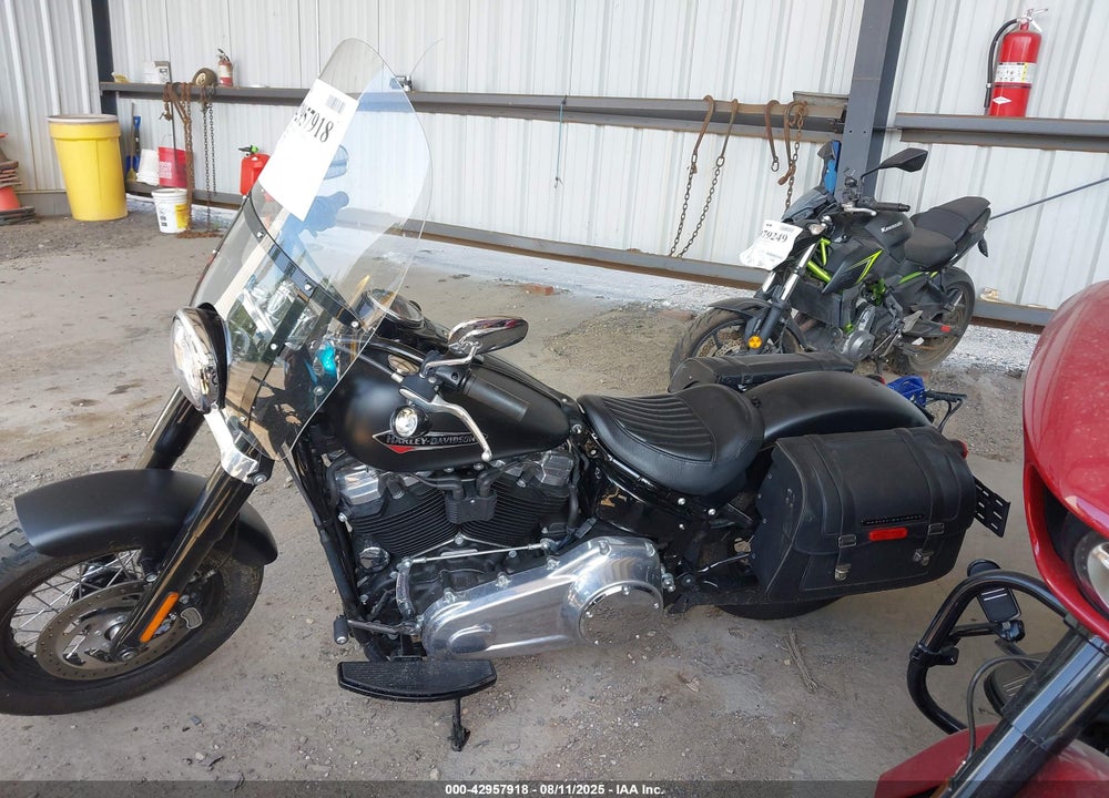 2018 HARLEY-DAVIDSON FLSL SOFTAIL SLIM VIN: 1HD1YDJ10JC070317