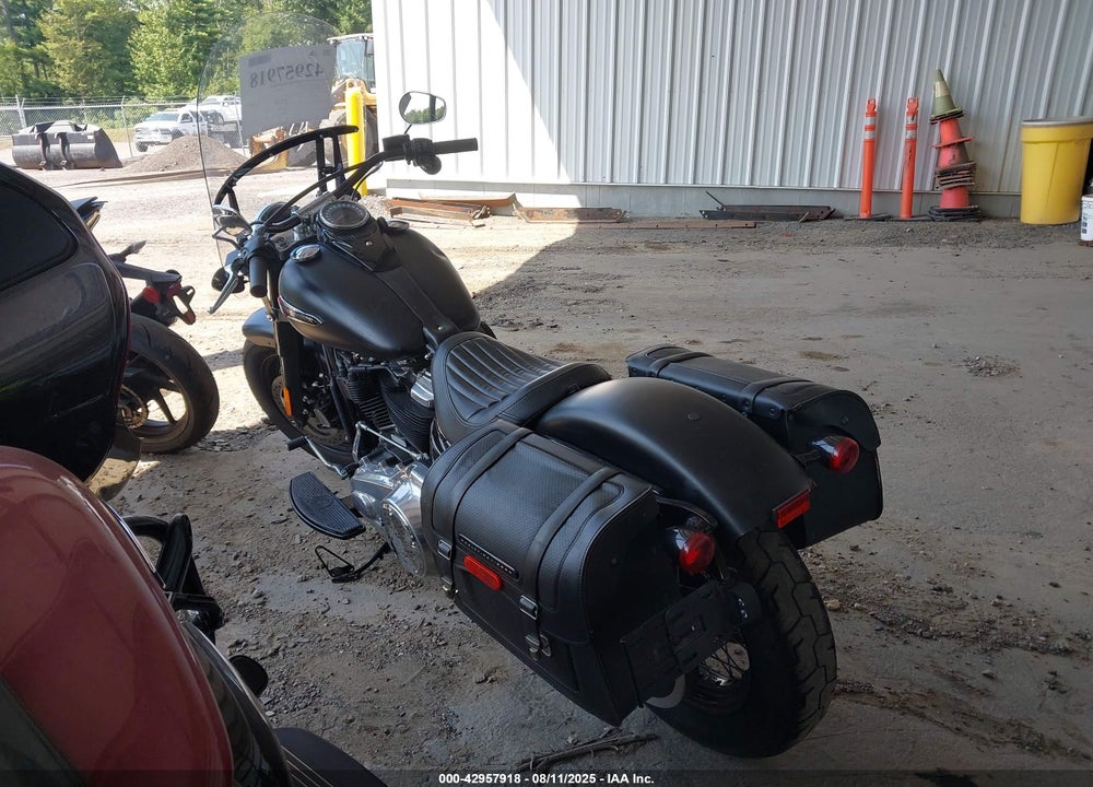 2018 HARLEY-DAVIDSON FLSL SOFTAIL SLIM VIN: 1HD1YDJ10JC070317