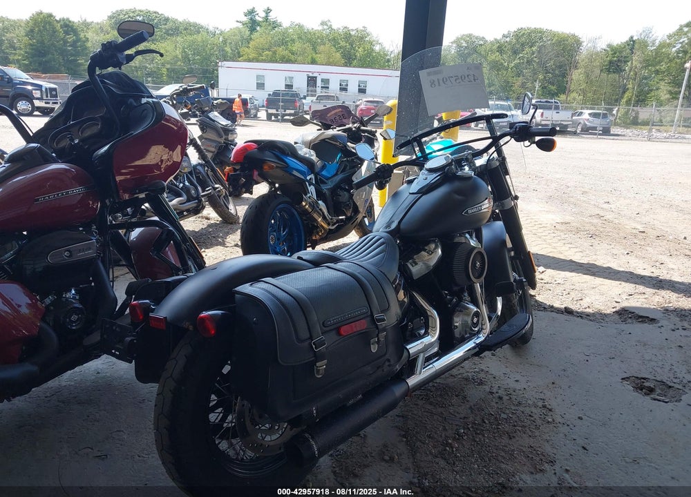 2018 HARLEY-DAVIDSON FLSL SOFTAIL SLIM VIN: 1HD1YDJ10JC070317