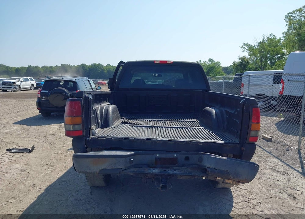 2006 GMC SIERRA 2500HD SLE1 VIN: 1GTHK23D76F170093