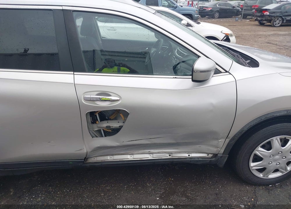 2016 NISSAN ROGUE S VIN: JN8AT2MT1GW023732