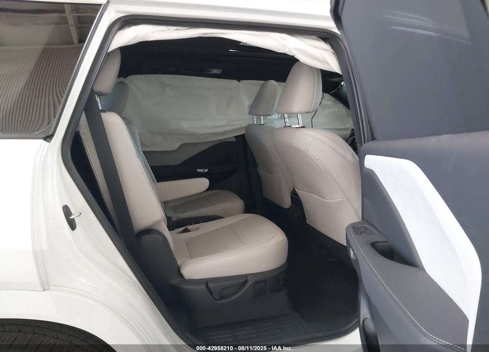 2025 LEXUS TX 350 VIN: 5TDAAAB65SS038400