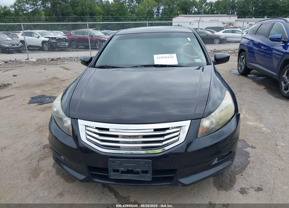 2011 HONDA ACCORD VIN: 1HGCP3F89BA002416