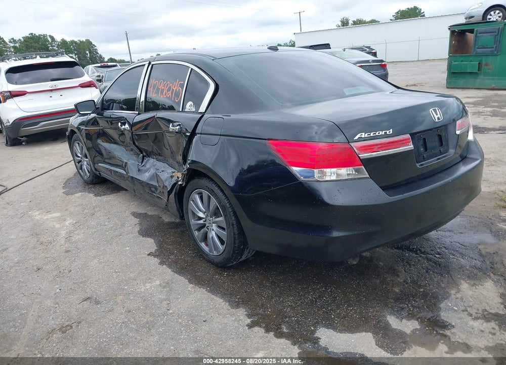 2011 HONDA ACCORD VIN: 1HGCP3F89BA002416