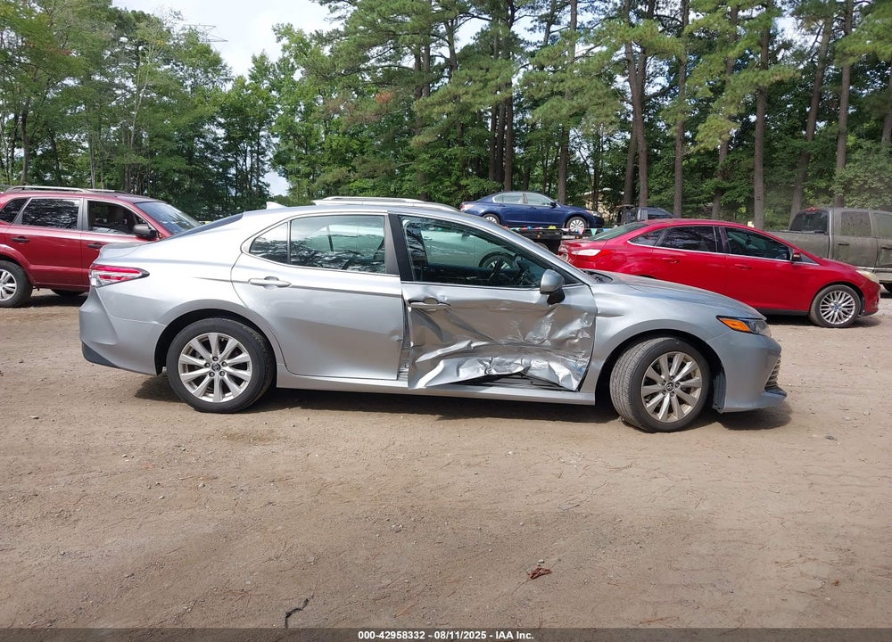 2019 TOYOTA CAMRY VIN: 4T1B11HK5KU252335