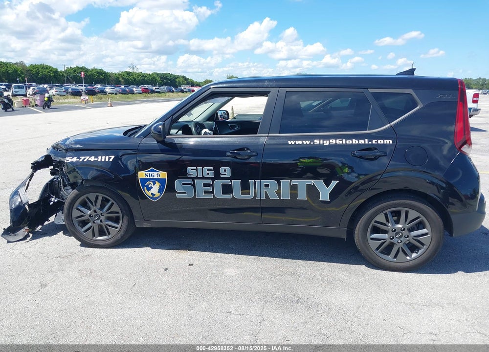 2021 KIA SOUL VIN: KNDJ23AU4M7794435