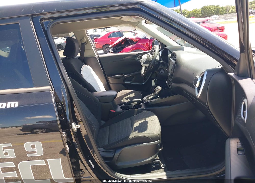 2021 KIA SOUL VIN: KNDJ23AU4M7794435