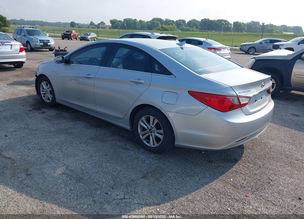 2011 HYUNDAI SONATA VIN: 5NPEB4AC9BH046609
