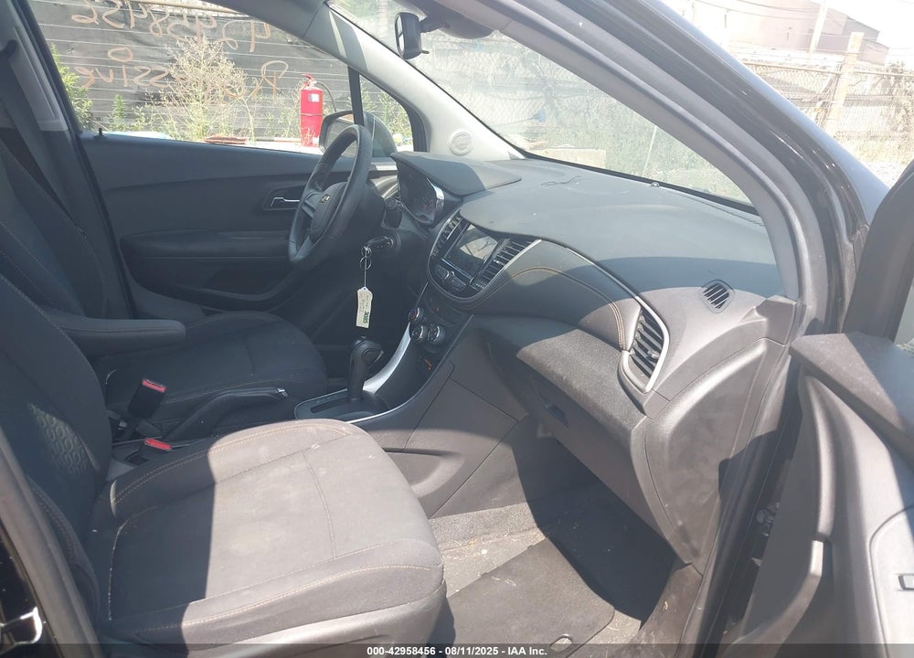 2019 CHEVROLET TRAX VIN: 3GNCJKSBXKL397024