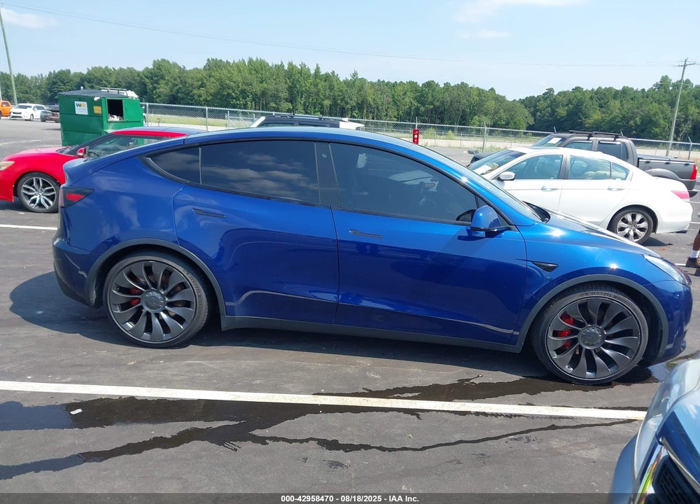 2020 TESLA MODEL Y LONG RANGE DUAL MOTOR ALL-WHEEL DRIVE/PERFORMANCE DUAL MOTOR ALL-WHEEL DRIVE VIN: 5YJYGDEF9LF001172