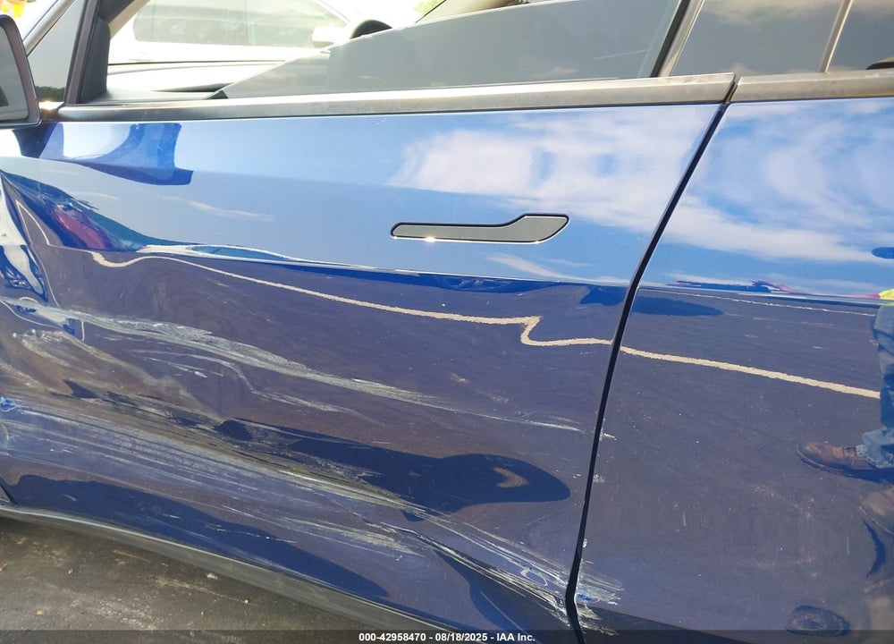 2020 TESLA MODEL Y LONG RANGE DUAL MOTOR ALL-WHEEL DRIVE/PERFORMANCE DUAL MOTOR ALL-WHEEL DRIVE VIN: 5YJYGDEF9LF001172