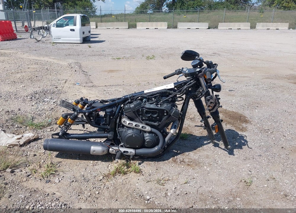 2015 YAMAHA XVS950 CR VIN: JYAVN06E5FA000665