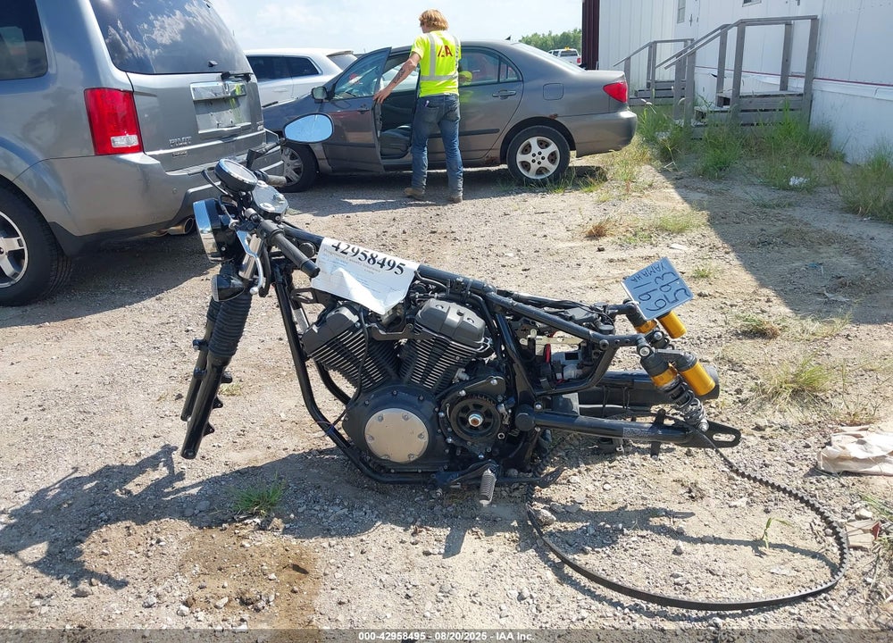 2015 YAMAHA XVS950 CR VIN: JYAVN06E5FA000665