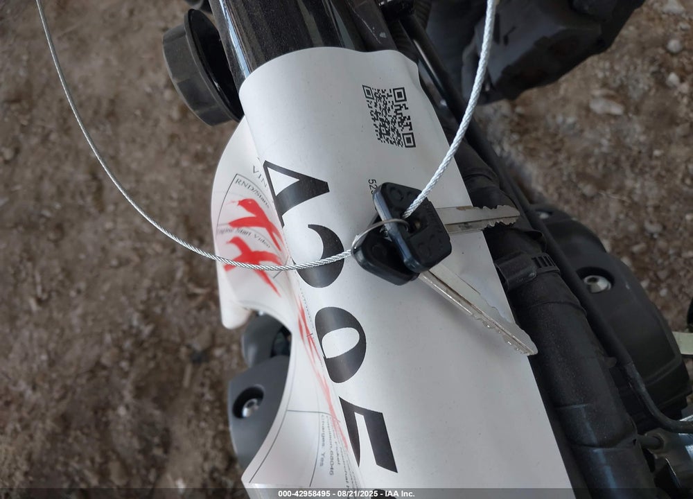 2015 YAMAHA XVS950 CR VIN: JYAVN06E5FA000665