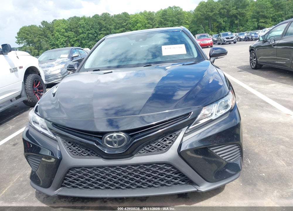2019 TOYOTA CAMRY VIN: 4T1B11HK2KU190019