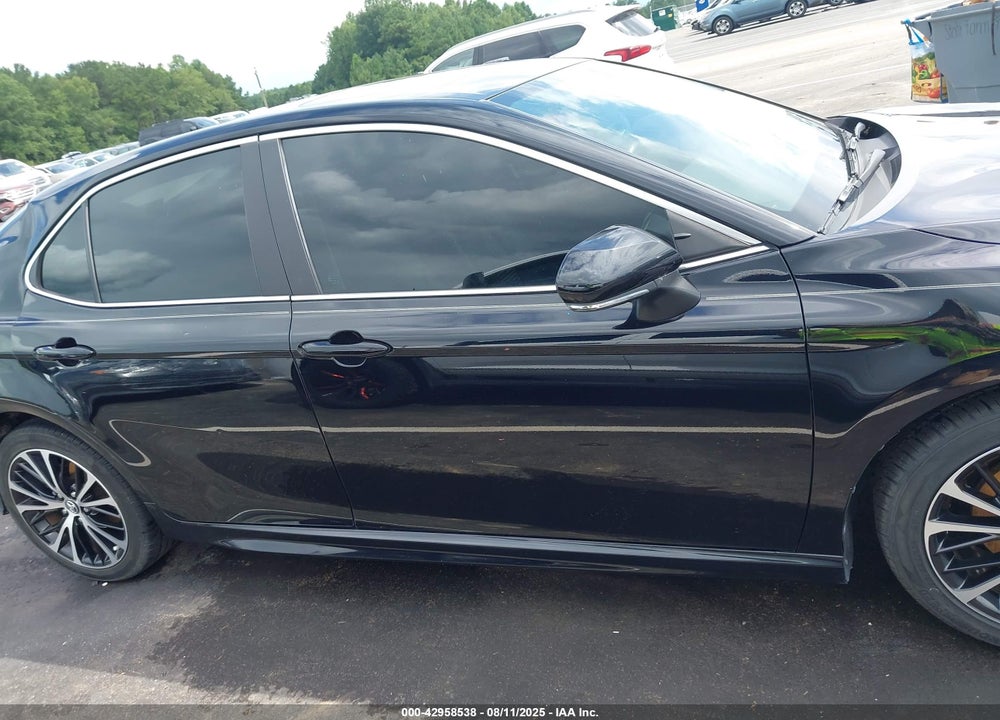 2019 TOYOTA CAMRY VIN: 4T1B11HK2KU190019
