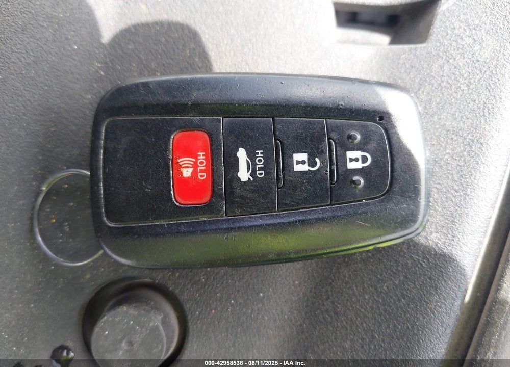 2019 TOYOTA CAMRY VIN: 4T1B11HK2KU190019