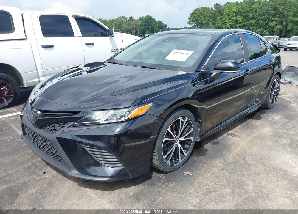 2019 TOYOTA CAMRY VIN: 4T1B11HK2KU190019