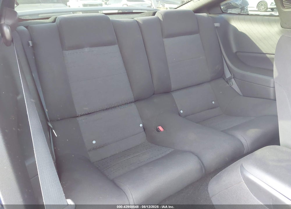 2006 FORD MUSTANG V6 VIN: 1ZVHT80N865212058