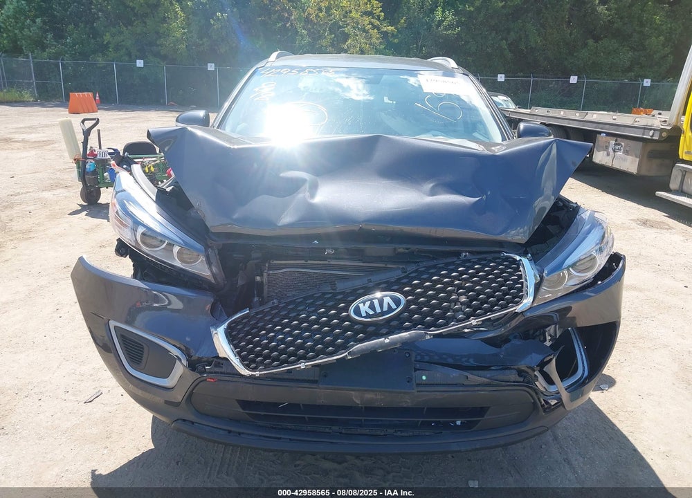 2017 KIA SORENTO VIN: 5XYPG4A39HG211598