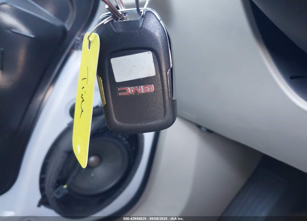 2016 FORD ESCAPE VIN: 1FMCU9G94GUB25107