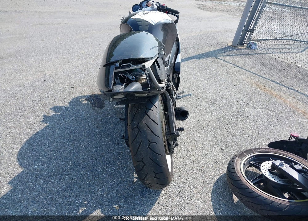 2000 SUZUKI GSX-R600 VIN: JS1GN78AXY2100770