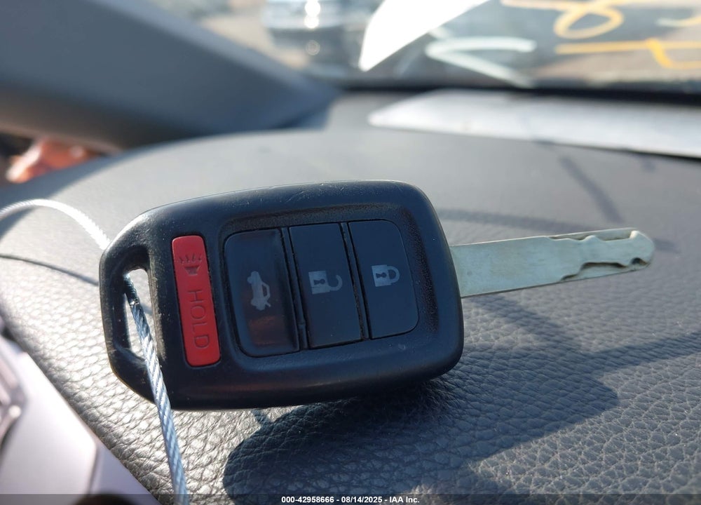 2014 HONDA ACCORD VIN: 1HGCR2F32EA283147