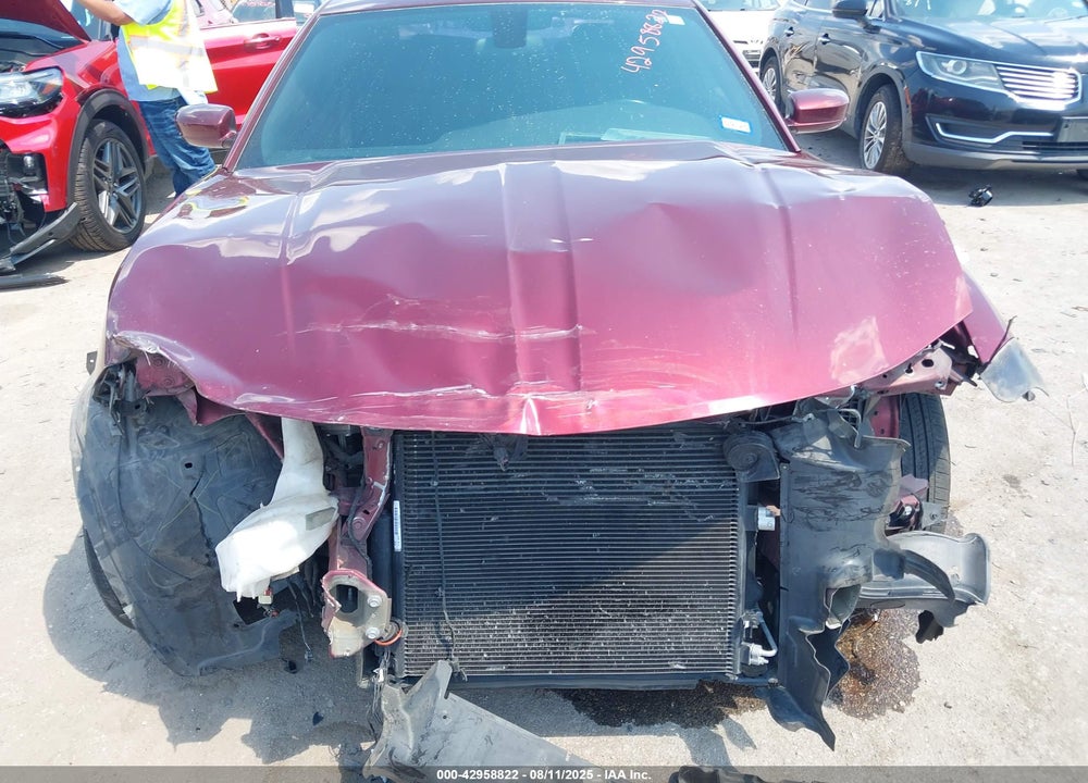 2019 DODGE CHARGER VIN: 2C3CDXBG9KH640182