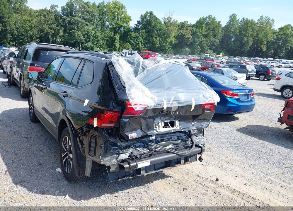 2023 VOLKSWAGEN TIGUAN VIN: 3VVRB7AX5PM119726
