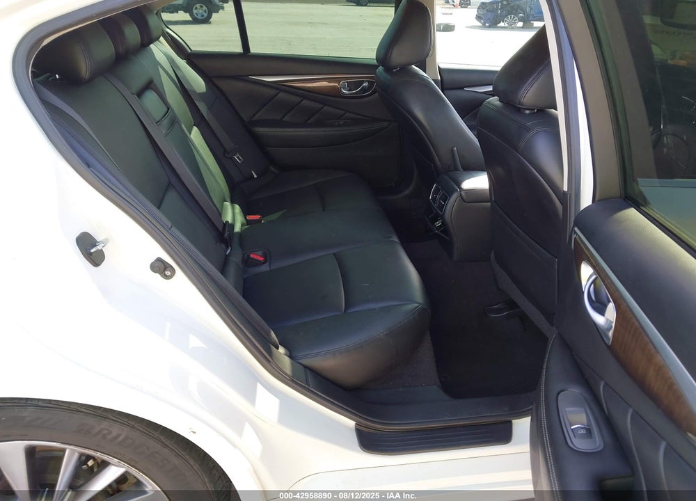 2018 INFINITI Q50 VIN: JN1EV7AP4JM359618