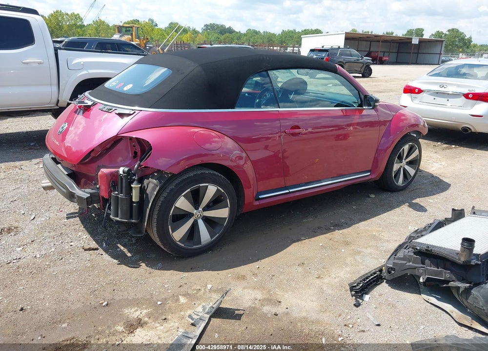 2017 VOLKSWAGEN BEETLE VIN: 3VW517AT4HM801329