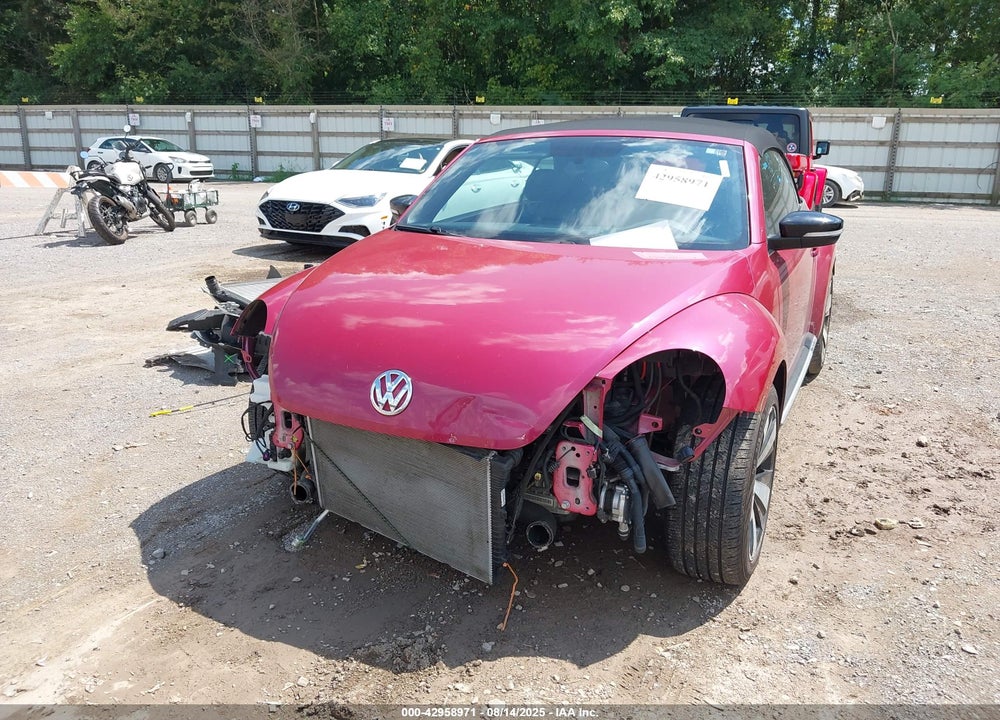 2017 VOLKSWAGEN BEETLE VIN: 3VW517AT4HM801329