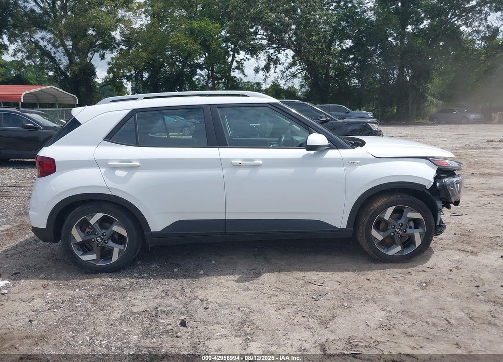 2021 HYUNDAI VENUE VIN: KMHRC8A36MU099634