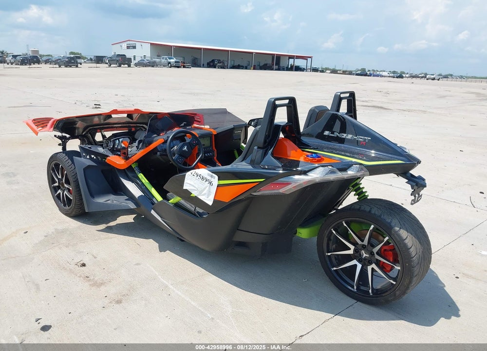 2022 POLARIS SLINGSHOT R VIN: 57XAARHB6N8152148