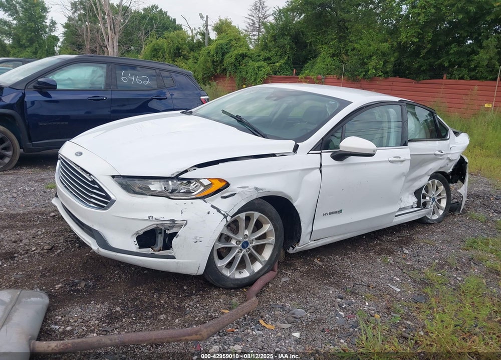 2019 FORD FUSION VIN: 3FA6P0LU0KR197104