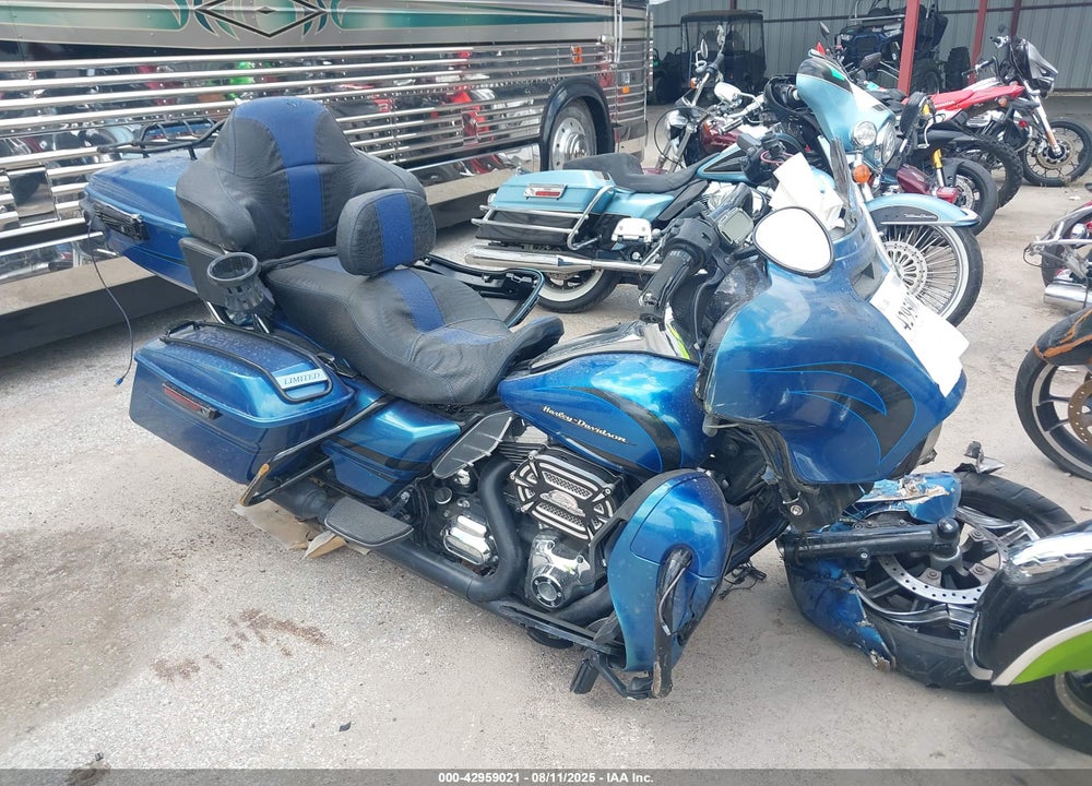 2014 HARLEY-DAVIDSON FLHTK ELECTRA GLIDE ULTRA LTD VIN: 1HD1KEL15EB628520