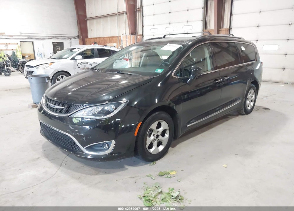 2017 CHRYSLER PACIFICA TOURING L PLUS VIN: 2C4RC1EG6HR519291