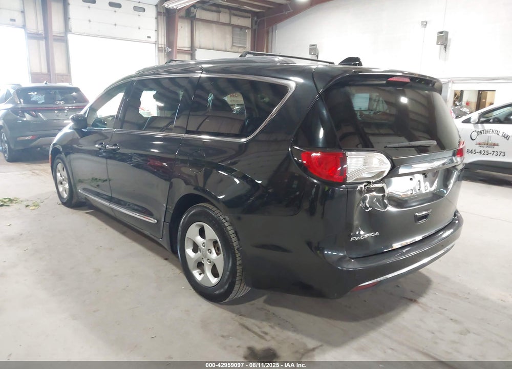 2017 CHRYSLER PACIFICA TOURING L PLUS VIN: 2C4RC1EG6HR519291