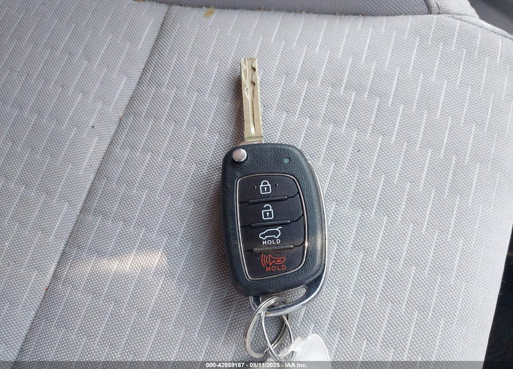 2021 HYUNDAI TUCSON VIN: KM8J2CA40MU395714