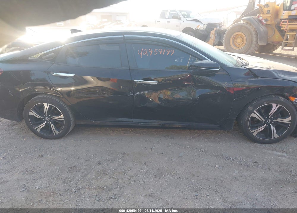 2017 HONDA CIVIC VIN: 19XFC1F95HE010135