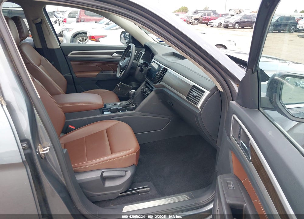 2022 VOLKSWAGEN ATLAS VIN: 1V2JR2CA5NC540877