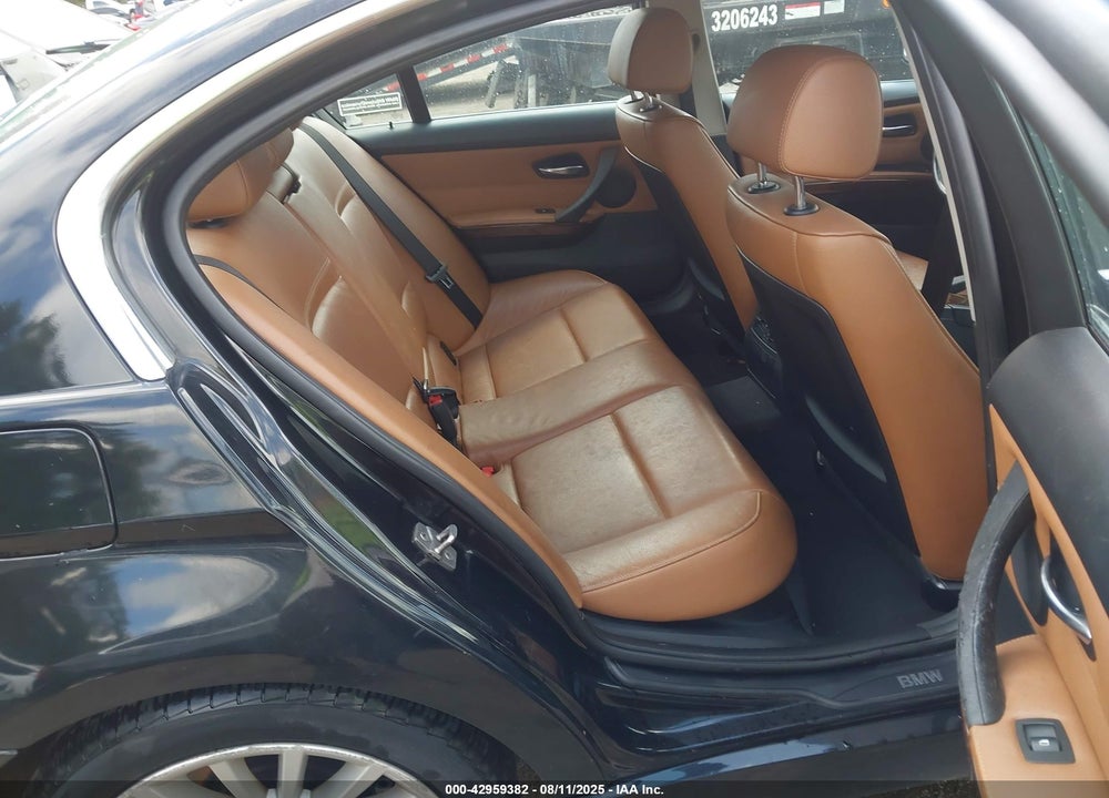 2011 BMW 3 SERIES VIN: WBAPL5G55BNN23196