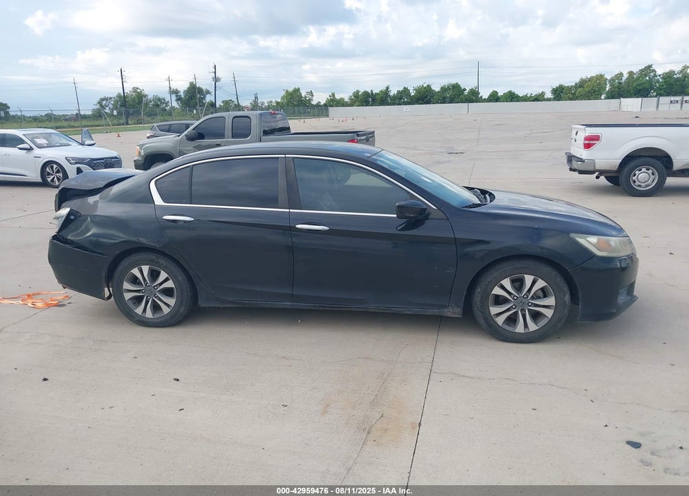 2015 HONDA ACCORD VIN: 1HGCR2F33FA132724