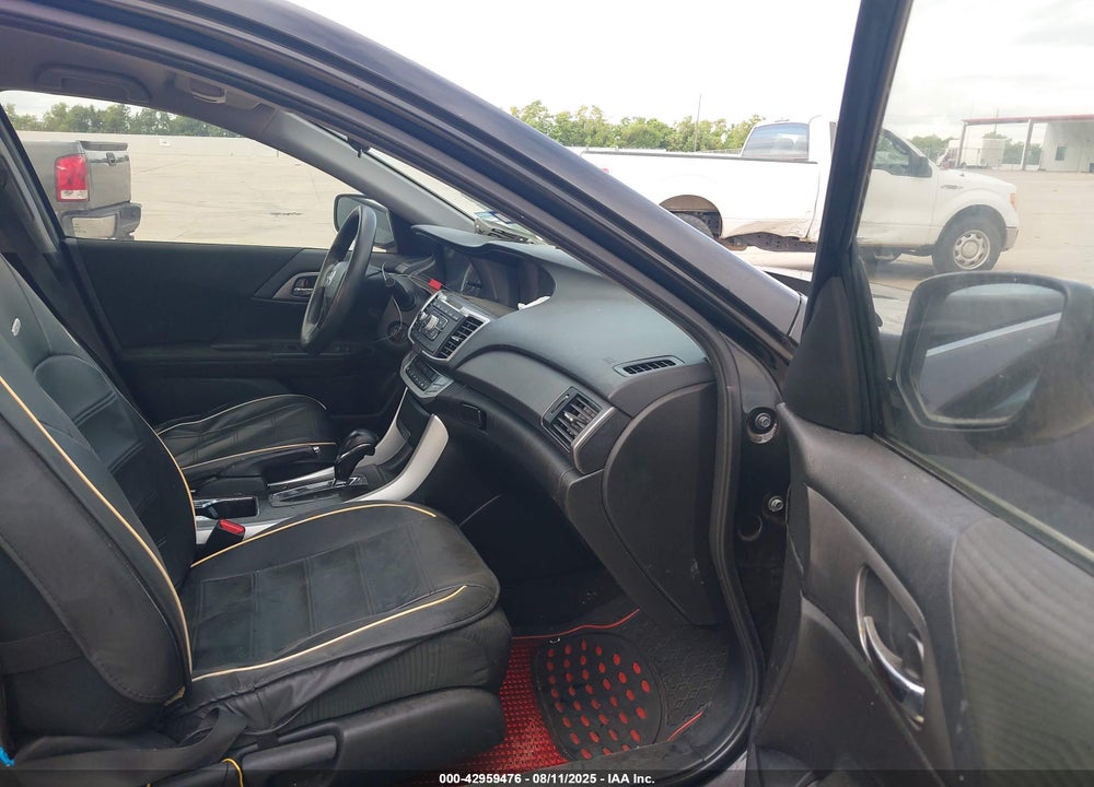 2015 HONDA ACCORD VIN: 1HGCR2F33FA132724