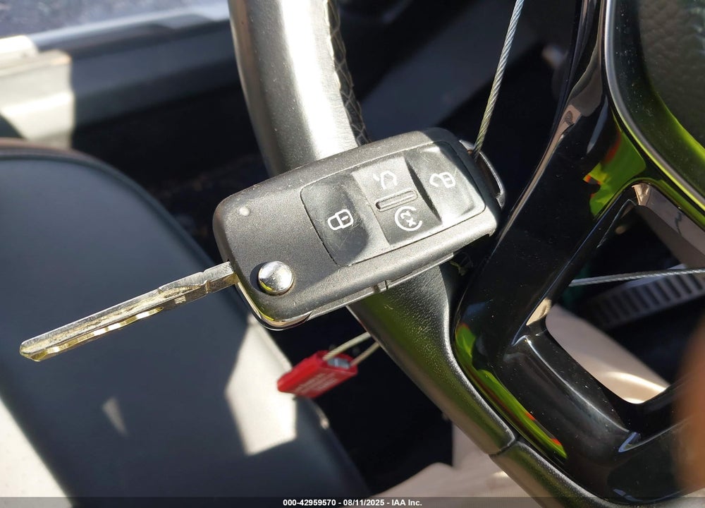 2018 VOLKSWAGEN PASSAT VIN: 1VWJM7A36JC027341